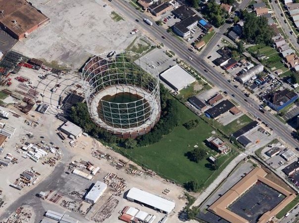 Last Standing Gas Holder - St. Louis.JPG