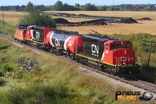 Canadian-National-Railway-LNG Locomotives.jpg
