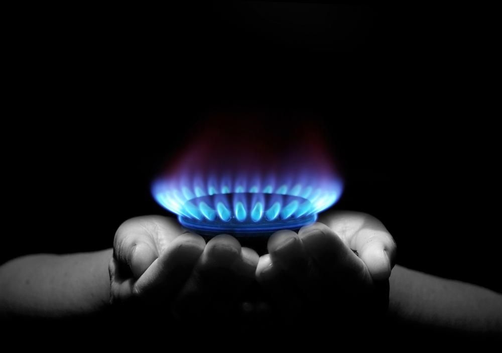 natural gas hands.jpg